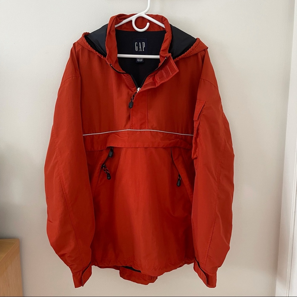 Gap men’s rain jacket (L)
